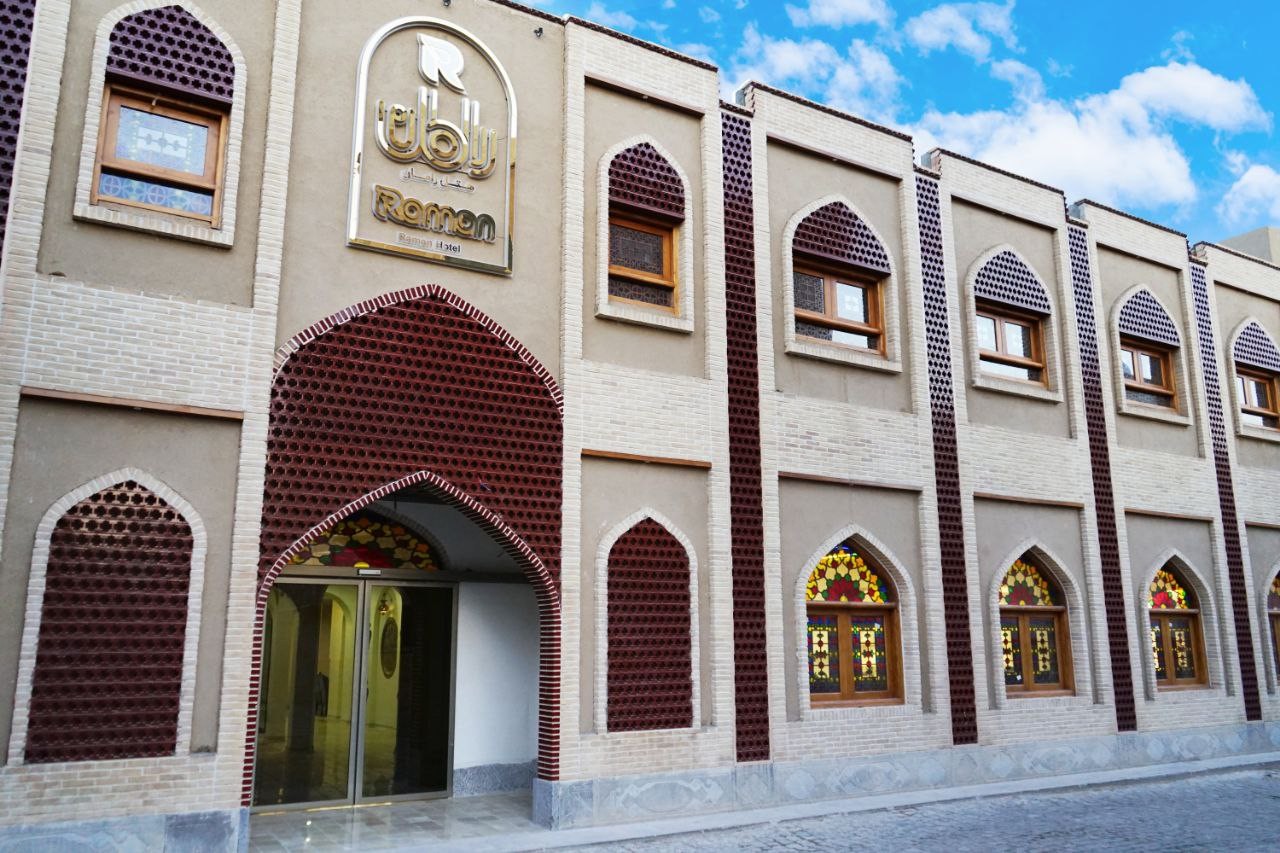 Raman Hotel Isfahan, Isfahan — photo 1