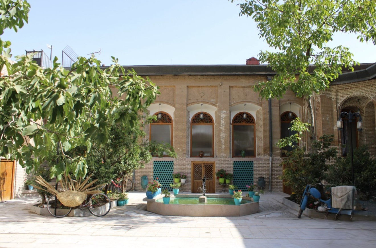 Nabavi Traditional Lodge Qazvin, Qazvin — photo 1