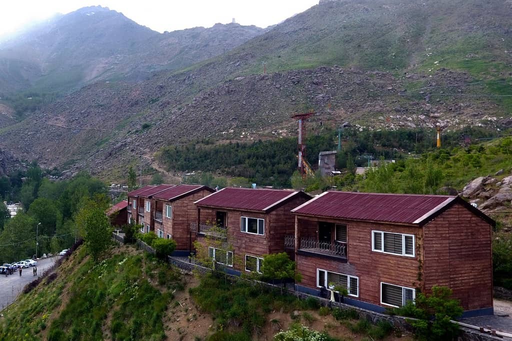 Ganjnameh Mountain Villas Accommodation Units Hamadan Hotel, Hamadan — photo 1