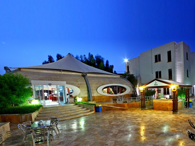 Ta'tilat Hotel Kish, Kish