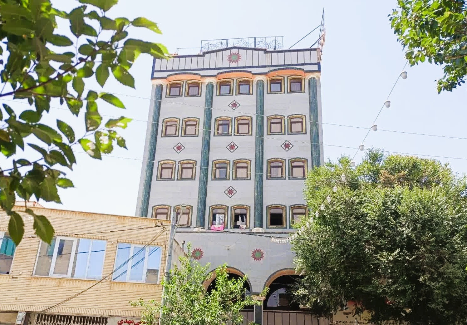 Ferdous Hotel Qom, Qom