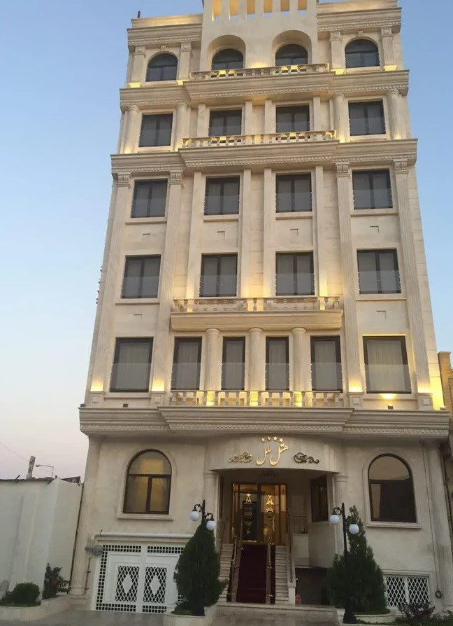 Mellal Hotel Qom, Qom