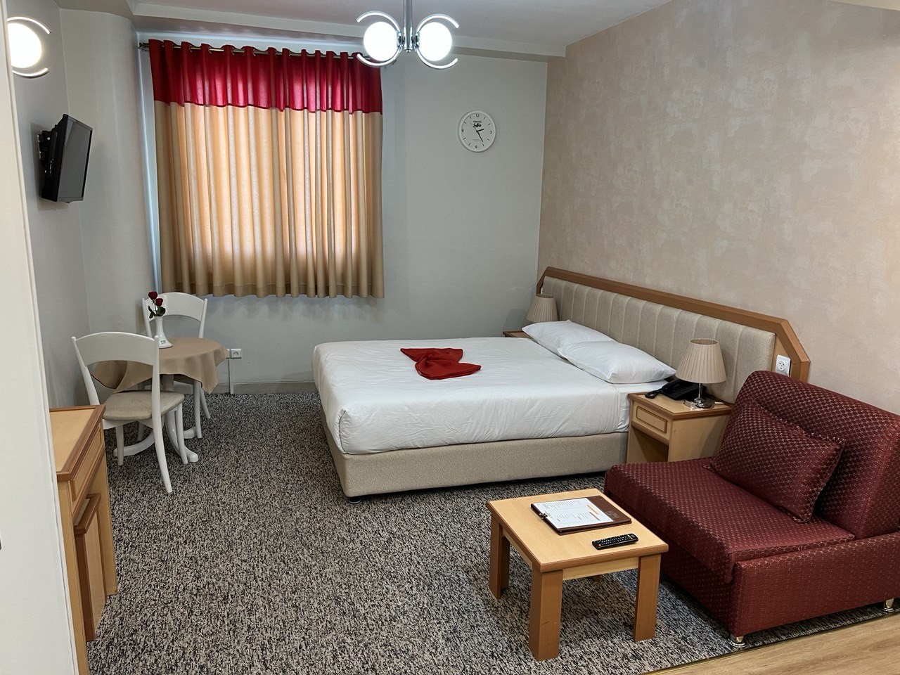 Almpik Hotel Qom, Qom — photo 8