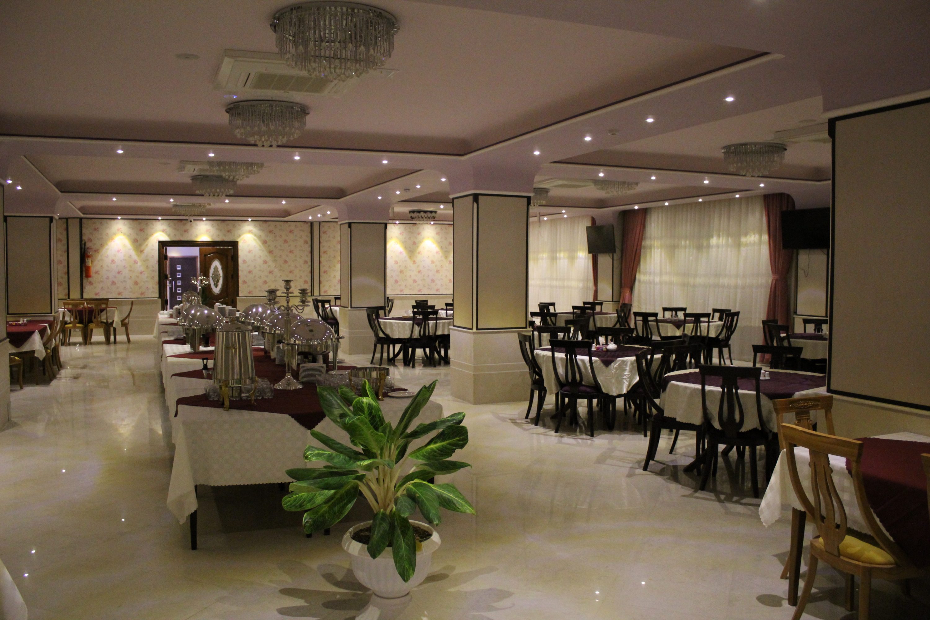 Bozorg Hotel (Formerly Gut Ke Mal) Semnan, Semnan — photo 6