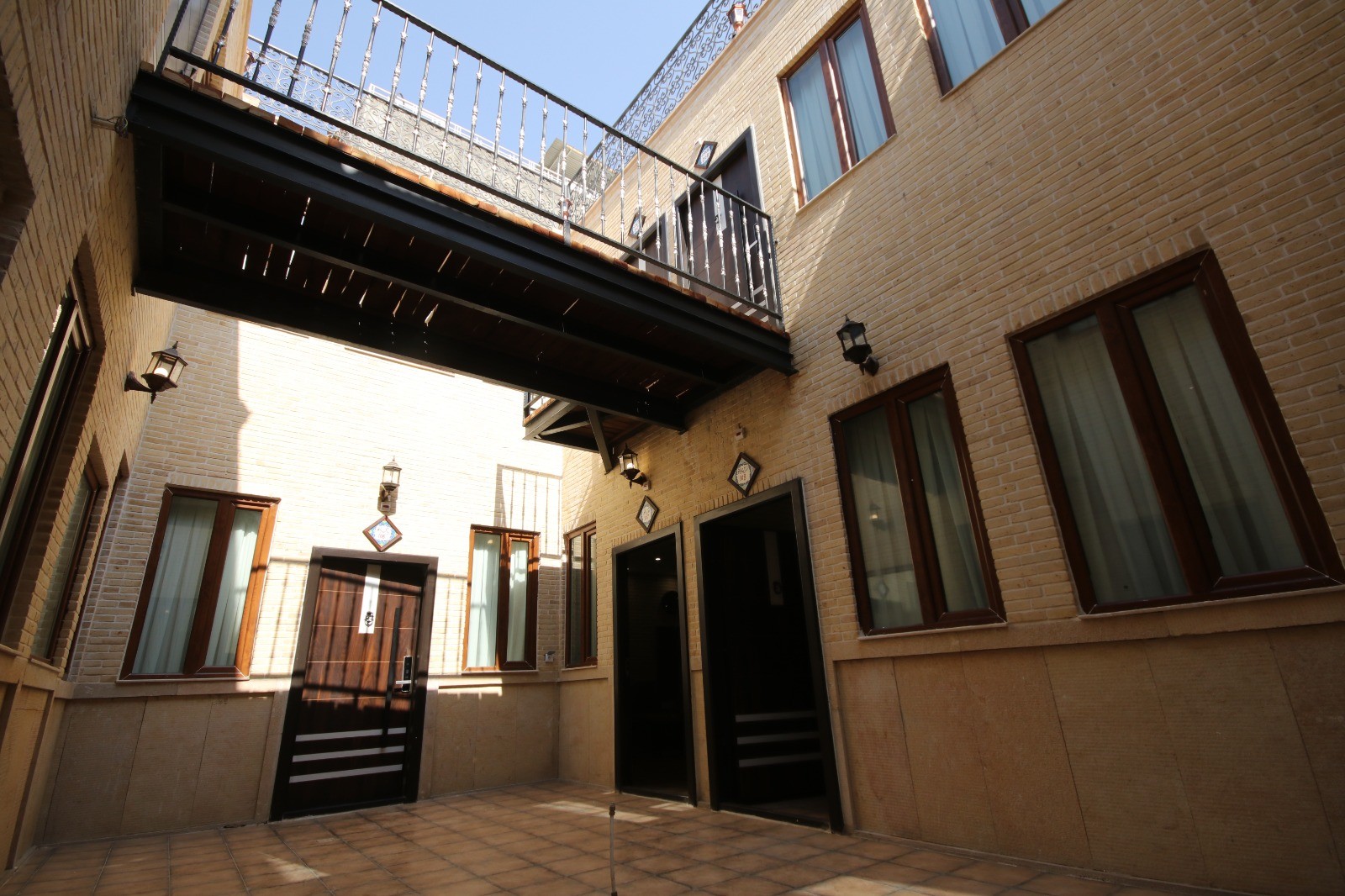 Haft Dari Hotel Shiraz, Shiraz — photo 2