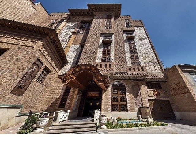 Karim Khan, Shiraz