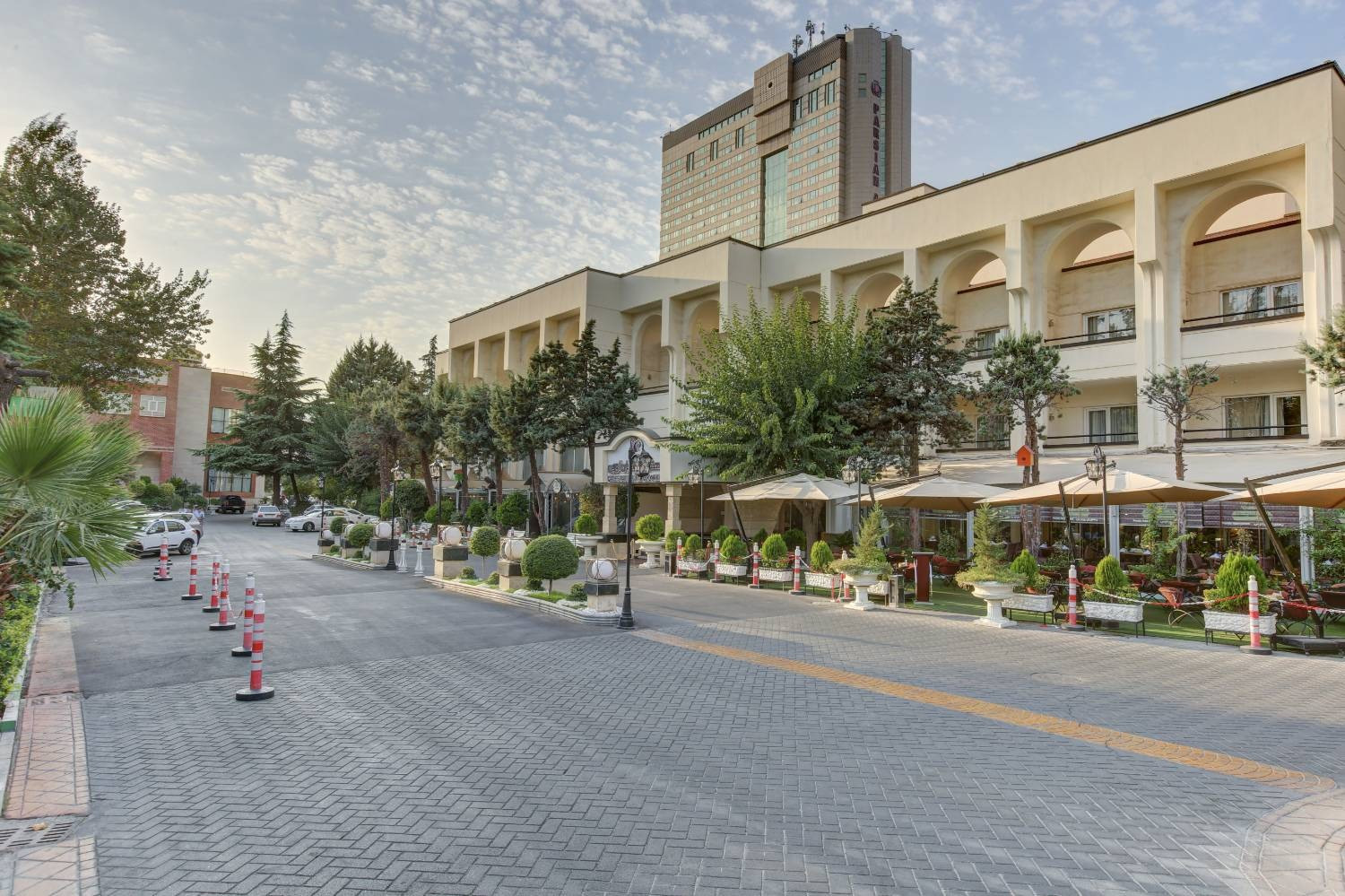 Evin Hotel Tehran, Tehran
