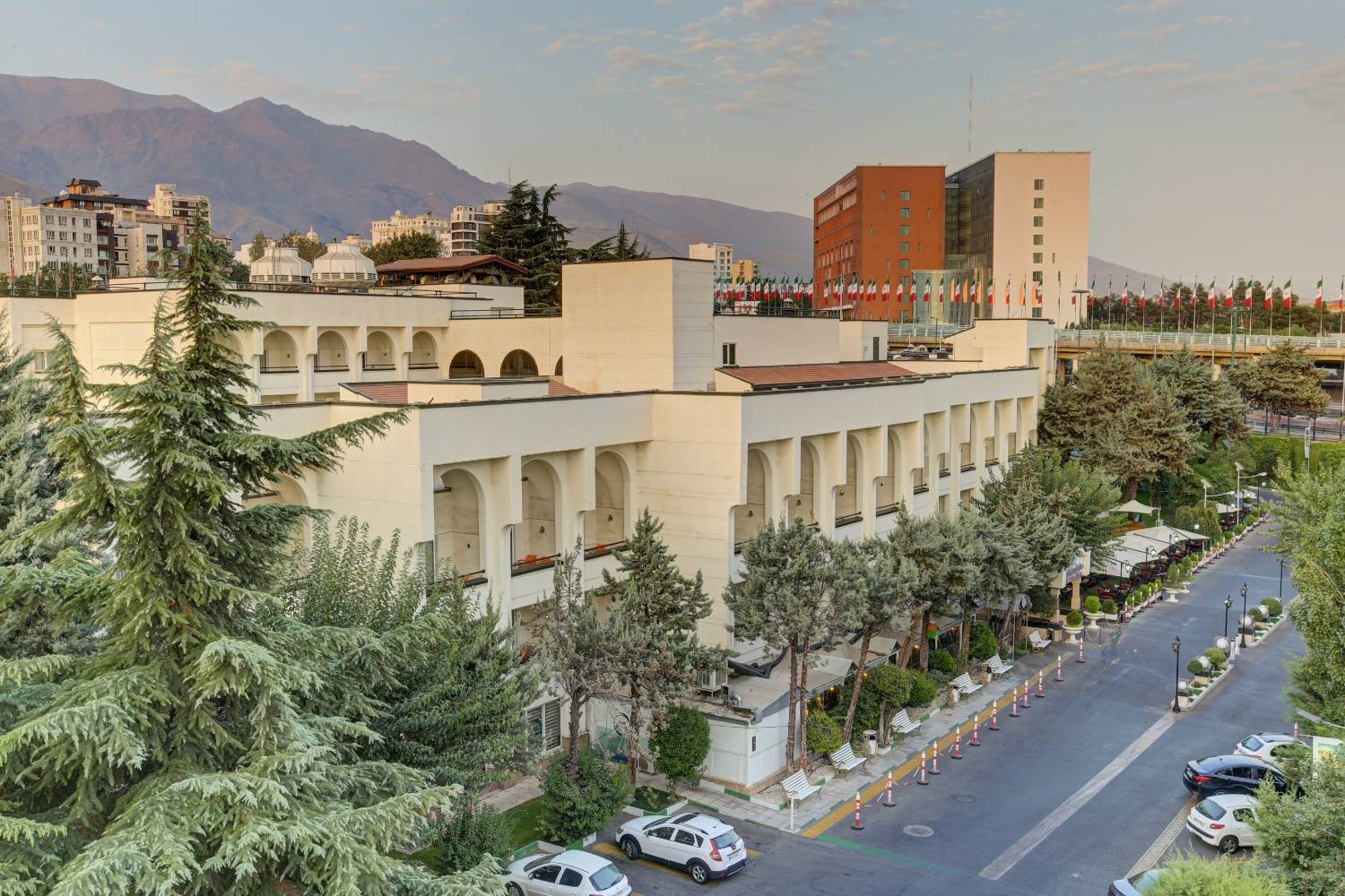 Evin Hotel Tehran, Tehran — photo 2