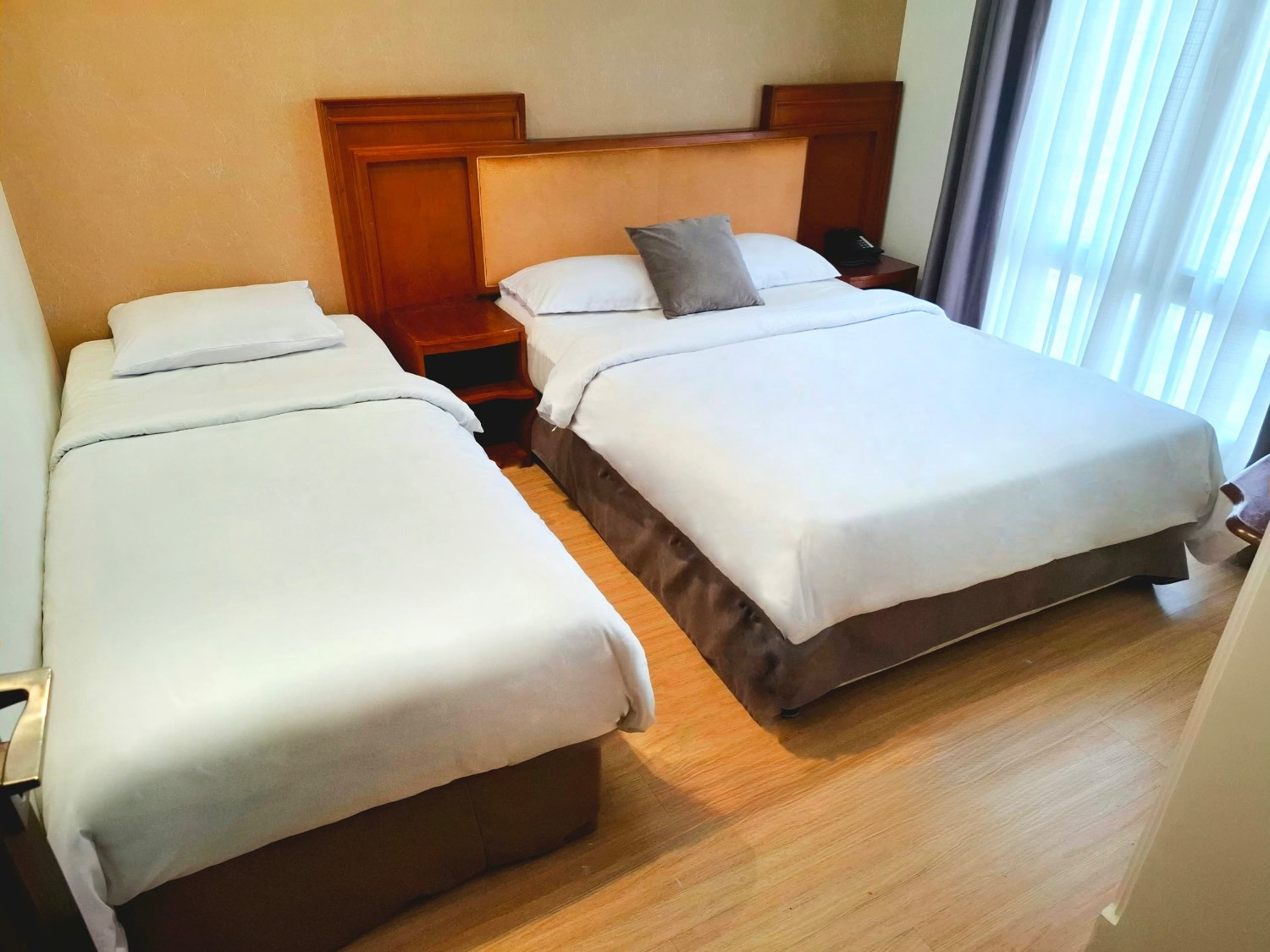 Tavorizh Hotel Tehran, Tehran — photo 4