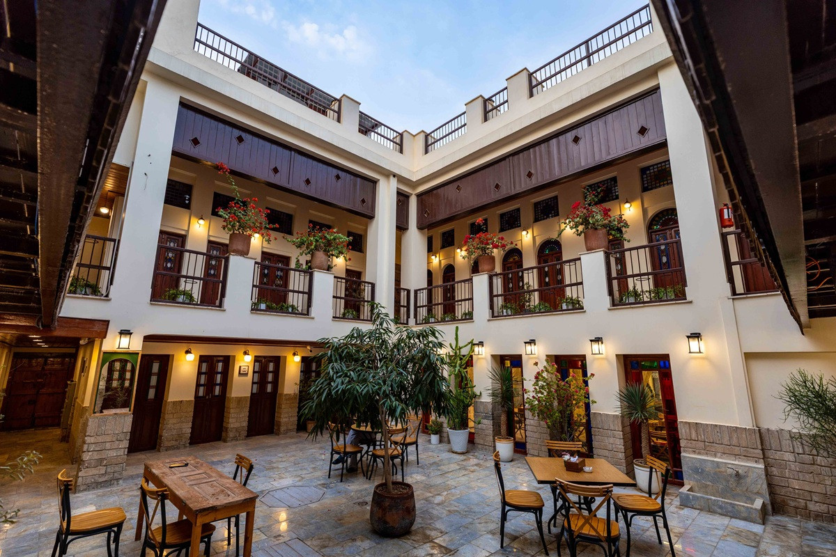 Daneseh Reyhan Traditional Lodge Bushehr, Bushehr — photo 1