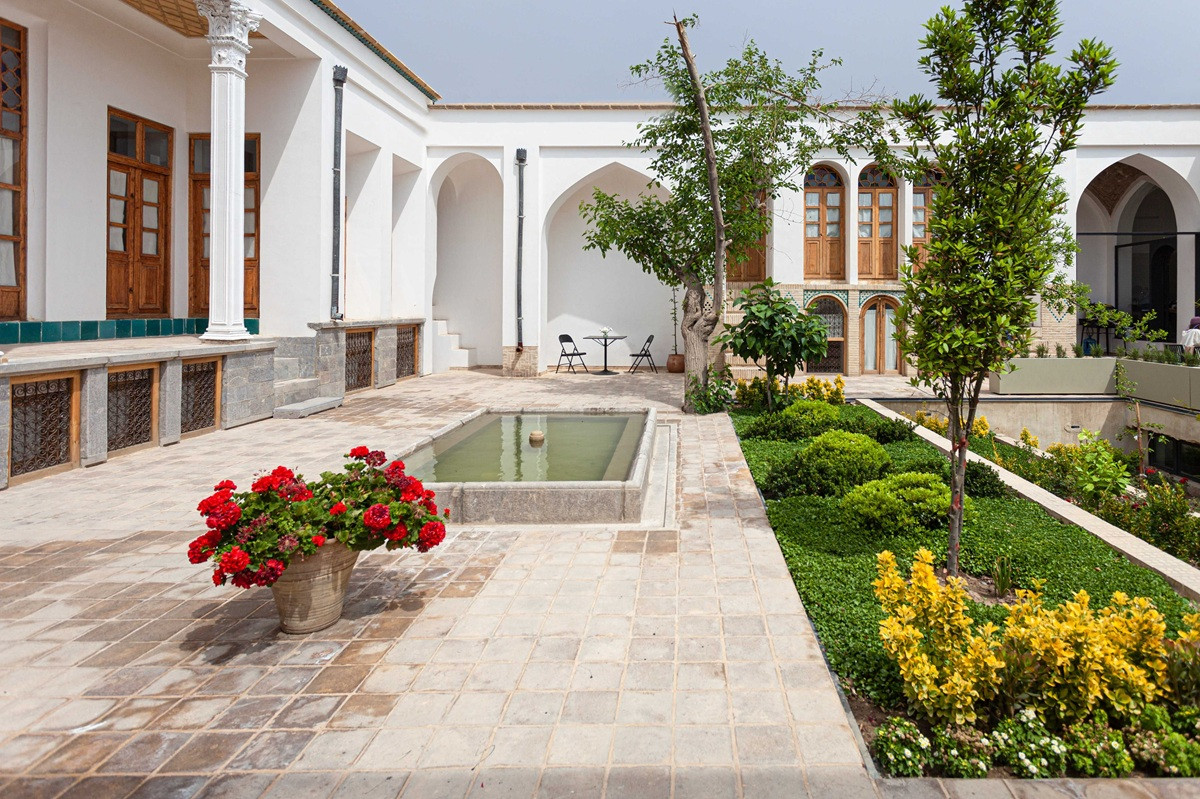 Derakhti Traditional Lodge Isfahan, Isfahan — photo 1