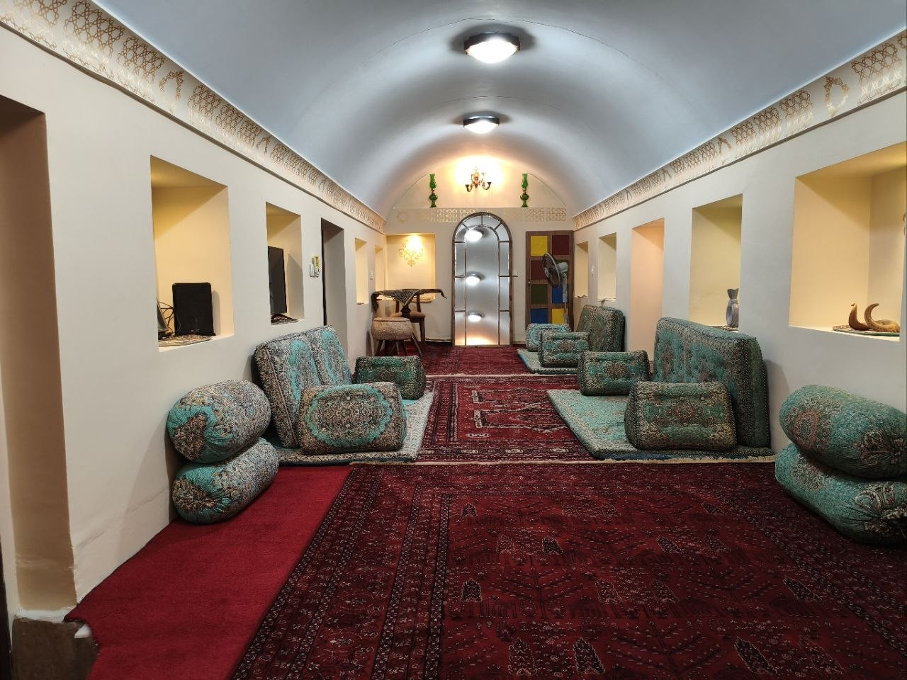 Mung Traditional Lodge Khorramabad, Khorramabad — photo 4