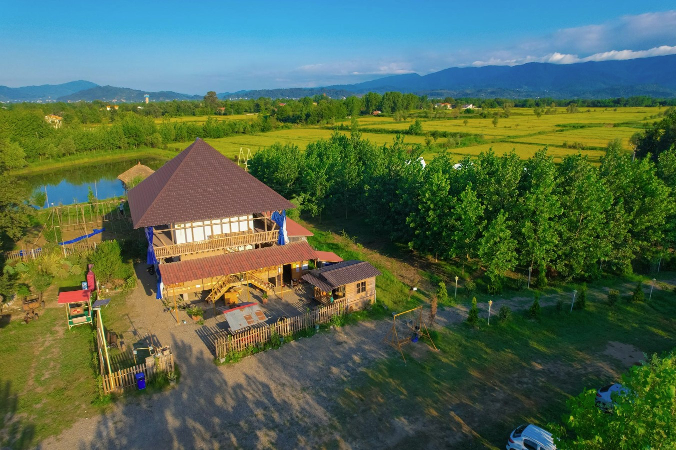Bagh Reihan Ecotourism Lodge Lahijan, Lahijan — photo 1