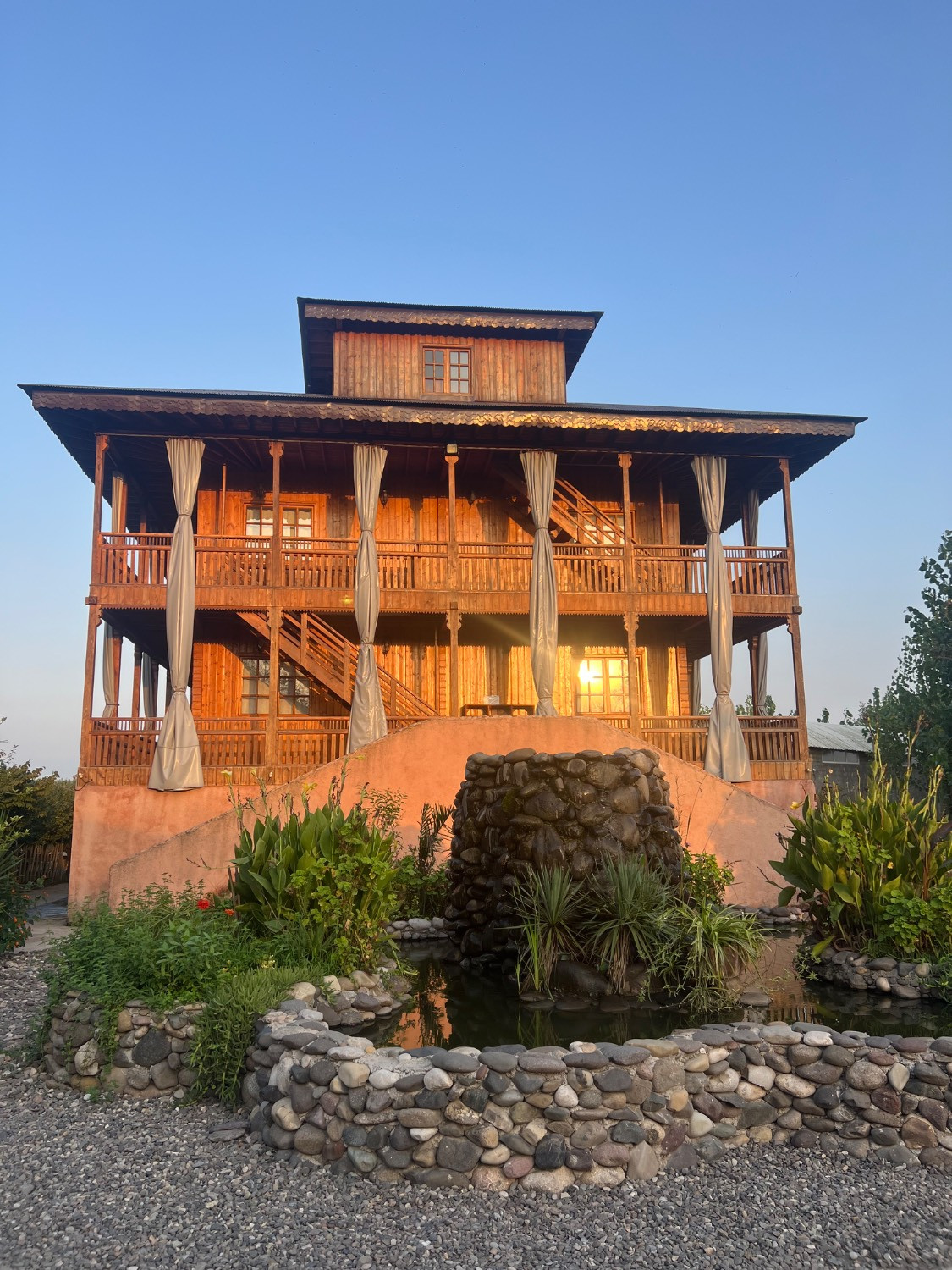 Shatut (Zolghadri) Ecotourism Lodge Lahijan, Lahijan