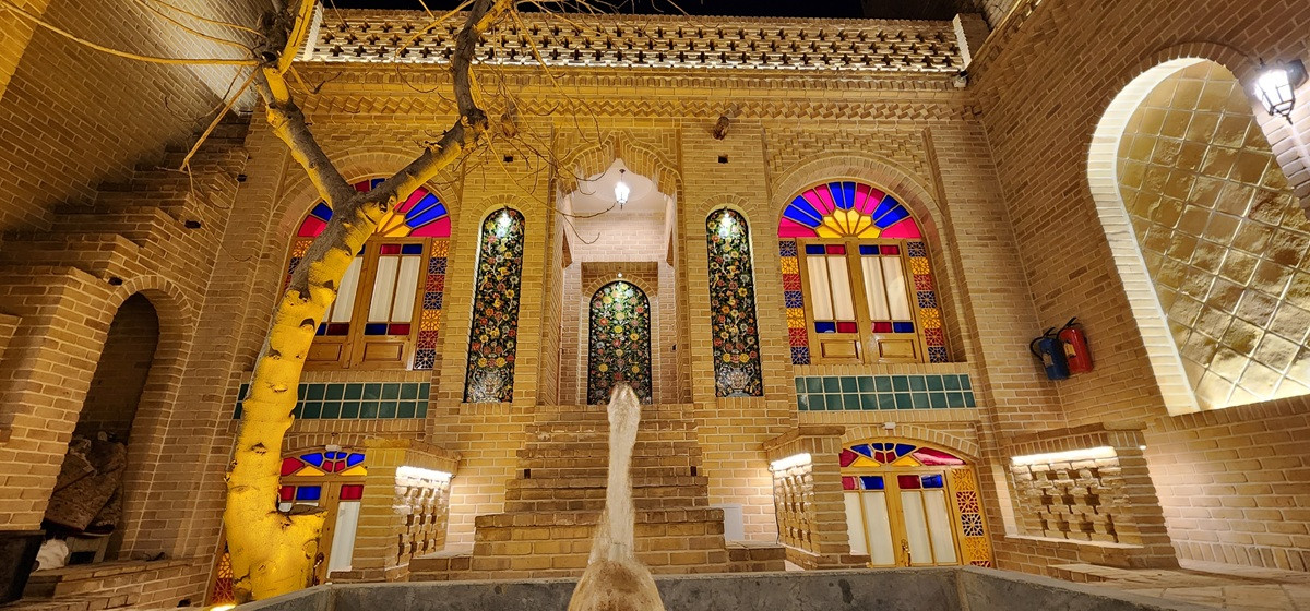 Farhang Hotel Qom, Qom — Foto 7
