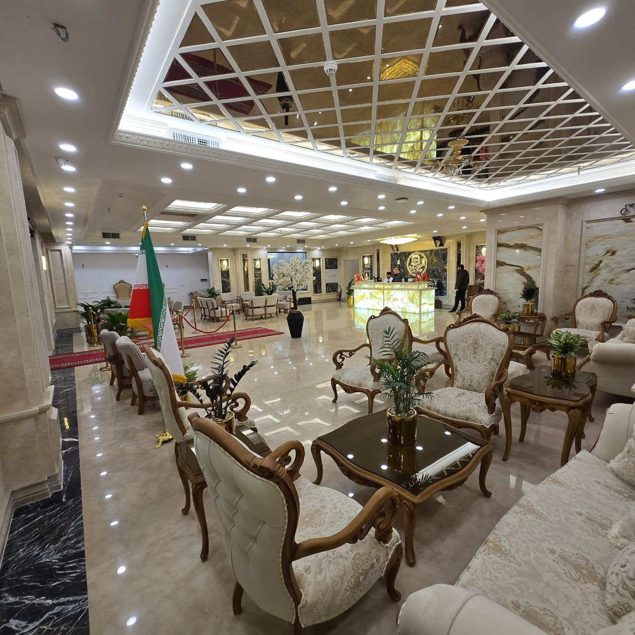 Madineh-ye Ma'sumeh Hotel Qom, Qom — photo 2