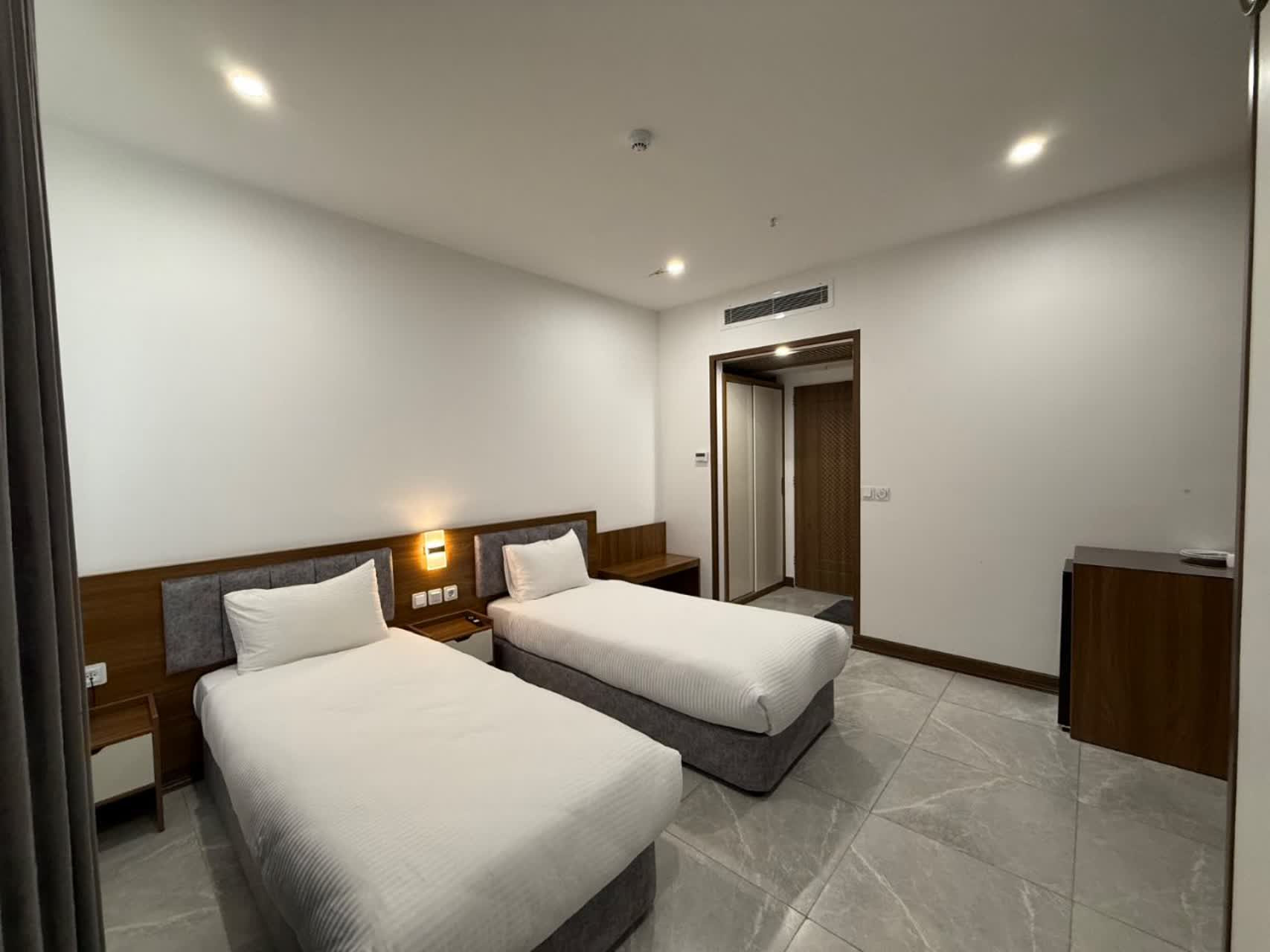 Yalda Hotel Qom, Qom — photo 8