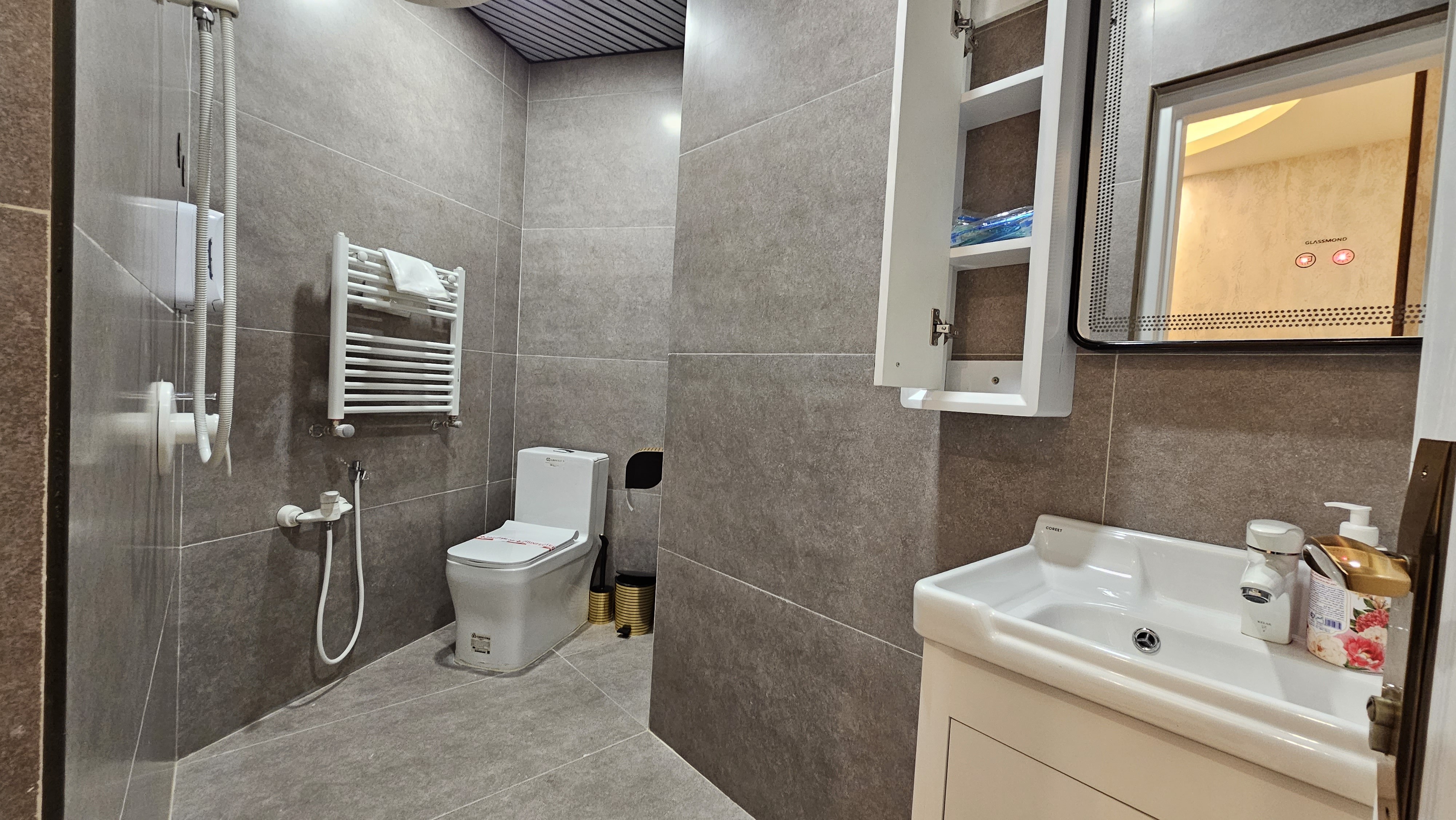 Malek Ghodus Hotel Sarein, Sarein — photo 6