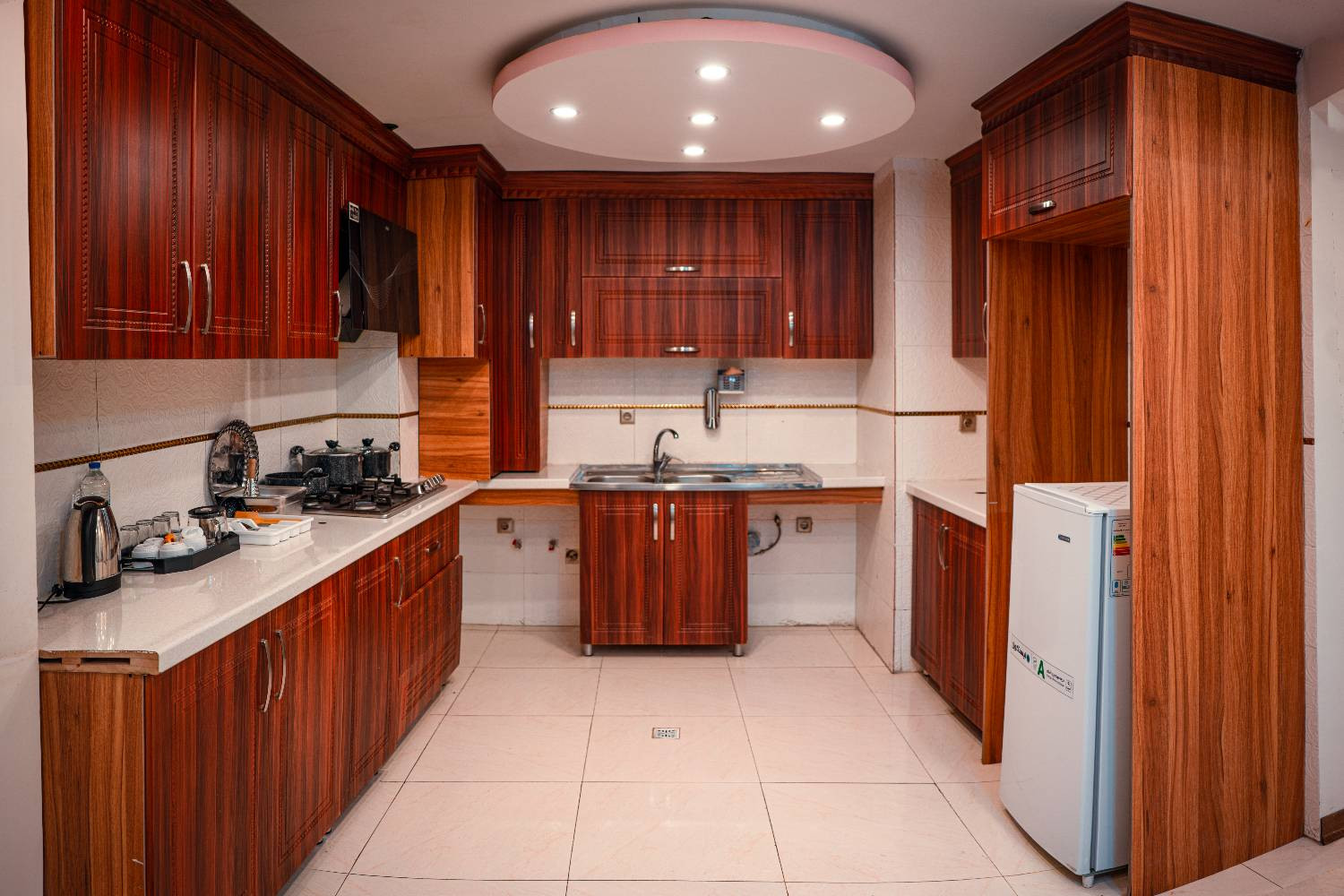 Banis Apartment Hotel Shiraz, Shiraz — photo 8