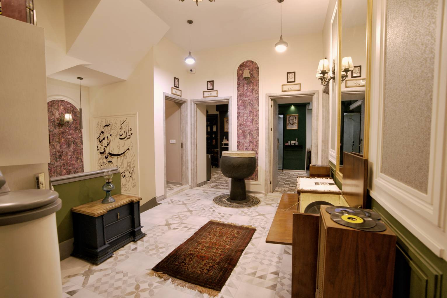 Santi Masiha Hotel Tehran, Tehran — photo 2