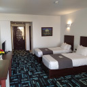 اتاق دوتخته توئین هتل نگارستان کاشان