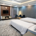 اتاق سه تخته تازه احداث (طبقه چهار) هتل امام رضا خمین