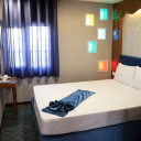 اتاق دو تخته دبل هتل نورالرضا میبد مشهد