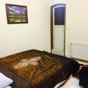 اتاق چهار تخته خانه مسافر شریفی حسینی مشهد