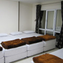 Qhom-Alibaba-01.jpg