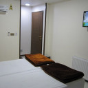 Qhom-Alibaba-08.jpg