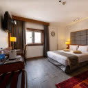 اتاق دوتخته دبل ویو کوه هتل الیزه شیراز