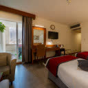 اتاق دوتخته توئین بالکن دار هتل الیزه شیراز