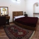 اتاق دوتخته دبل حیاط سرا هتل فاضلی یزد