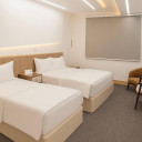 اتاق سه تخته هتل ضیافت ایثار اراک