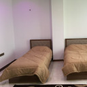 اتاق سه تخته هتل آپارتمان پویا بندر انزلی