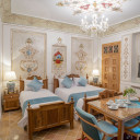 اتاق سه تخته استار اقامتگاه سنتی ایزدی اصفهان