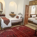 اتاق پنج  تخته عزیز اقامتگاه سنتی نبوی قزوین