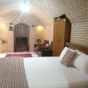 اتاق دو تخته محرابی اقامتگاه سنتی نبوی قزوین