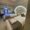 اتاق دوتخته توئین دالان اقامتگاه سنتی رزاس کاشان