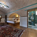 اتاق چهارتخته کانکت یلدا اقامتگاه سنتی آریانا مهر کرمانشاه