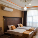 اتاق سه تخته هتل مونا مشهد