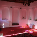 اتاق شش نفره کفخواب یدالله درخشانی اقامتگاه سنتی سرای ایل سنگسر مهدی شهر