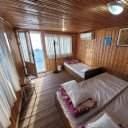 اتاق سه تخته مستردار(دوتخته+نفراضافه) اقامتگاه بومگردی فین دلفین قشم