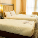 اتاق سه تخته هتل آوا قم