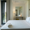 اتاق دوتخته دبل رویال هتل رونیاس شیراز