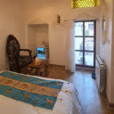 اتاق دوتخته دبل شازده اقامتگاه سنتی صوفی راز شیراز