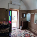 اتاق پنج نفره کف خواب اقامتگاه بومگردی بابا حاجی حلوان طبس