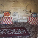 اتاق دونفره کفخواب(بدون سرویس بهداشتی) اقامتگاه بومگردی سرای ارغوانی طبس