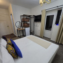 اتاق دوتخته برای یک نفر(بالکن دار) خانه مسافر ایتالیا تهران