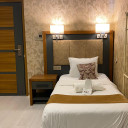 اتاق یک تخته هتل تحت پالاس (Taht Palac) وان